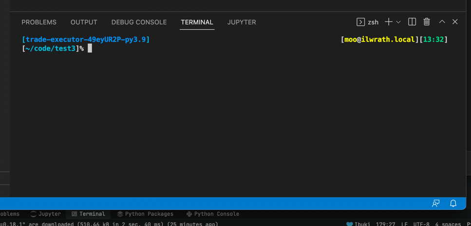 ../_images/vscode-terminal.png